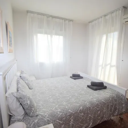 Golf View Miraflores 2 Bed Appartement *